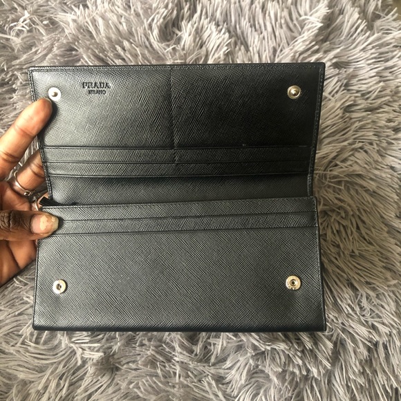 Prada Black Saffiano Plaque Long Wallet - Picture 6 of 12